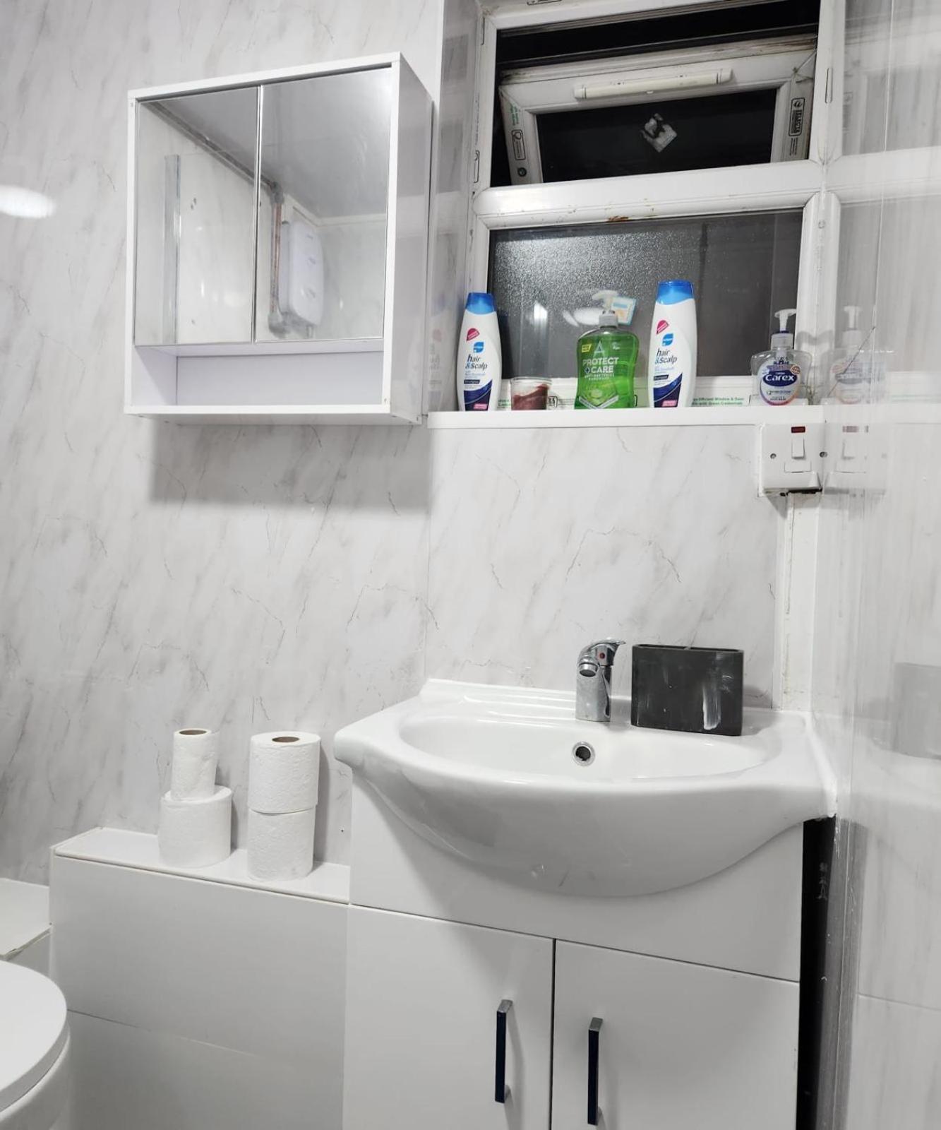 New Deluxe Studio Apt-2 London Bagian luar foto
