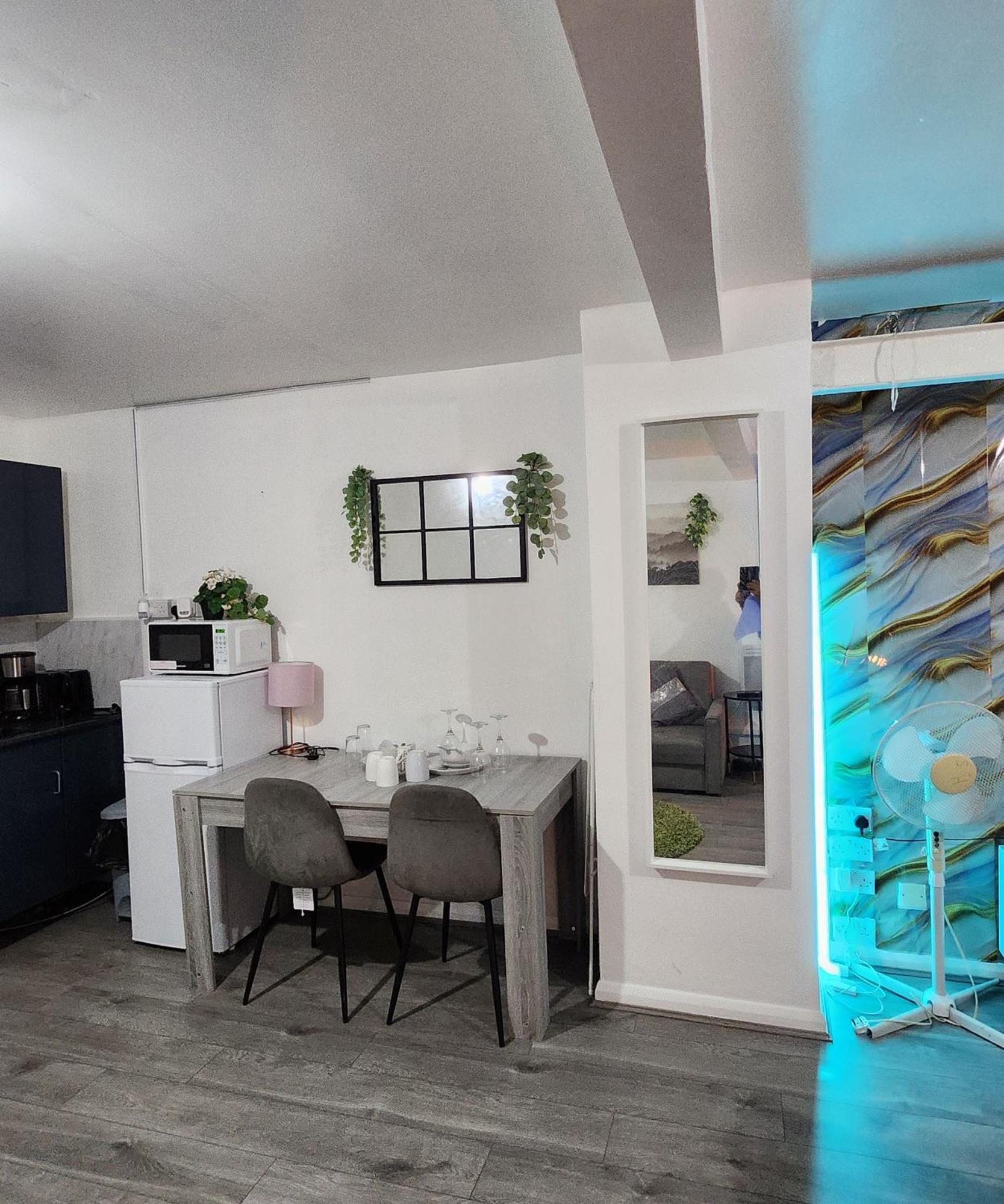 New Deluxe Studio Apt-2 London Bagian luar foto