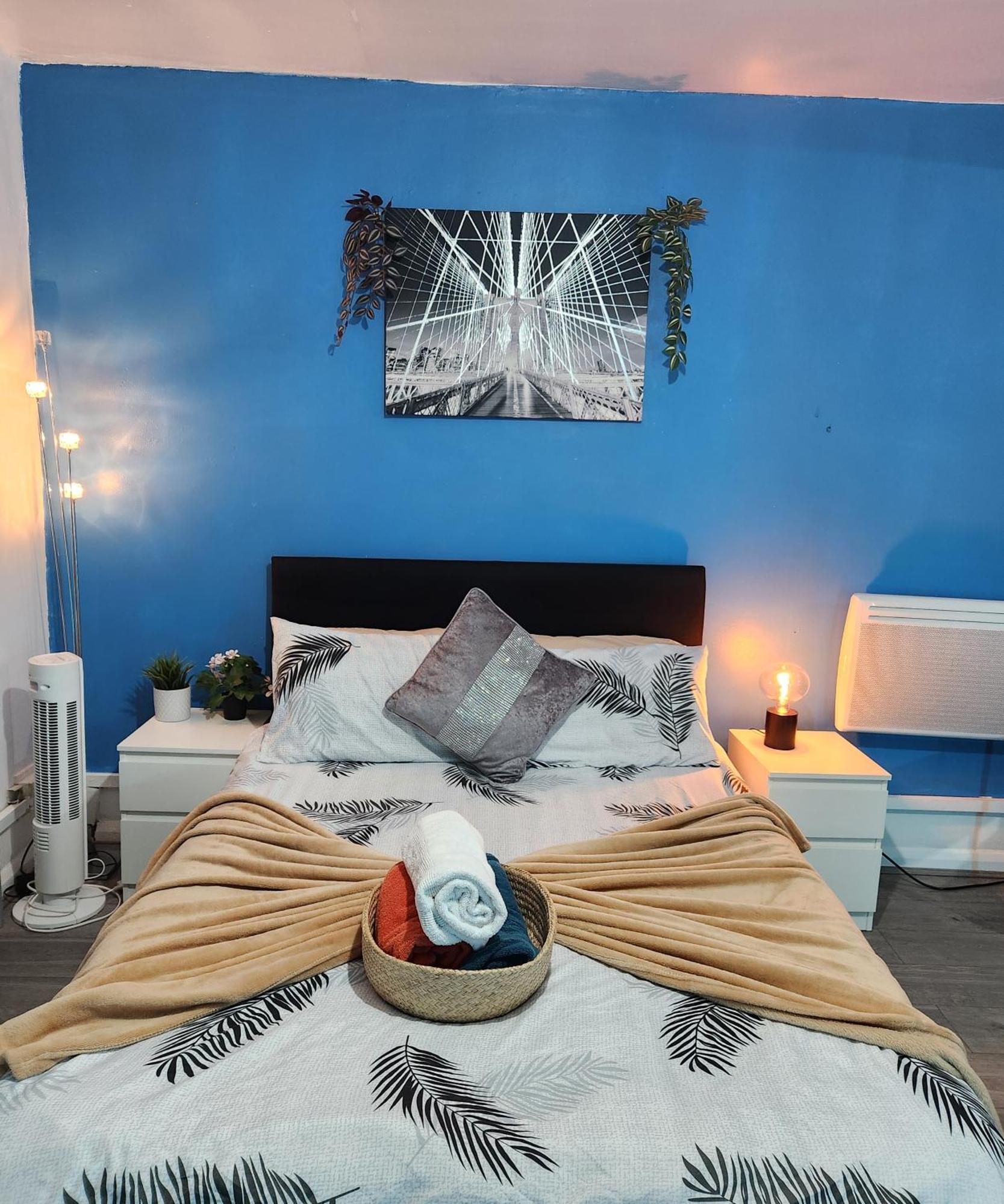 New Deluxe Studio Apt-2 London Bagian luar foto