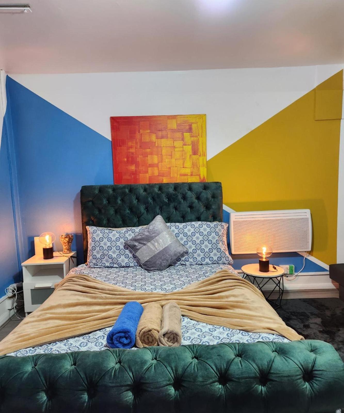 New Deluxe Studio Apt-2 London Ruang foto
