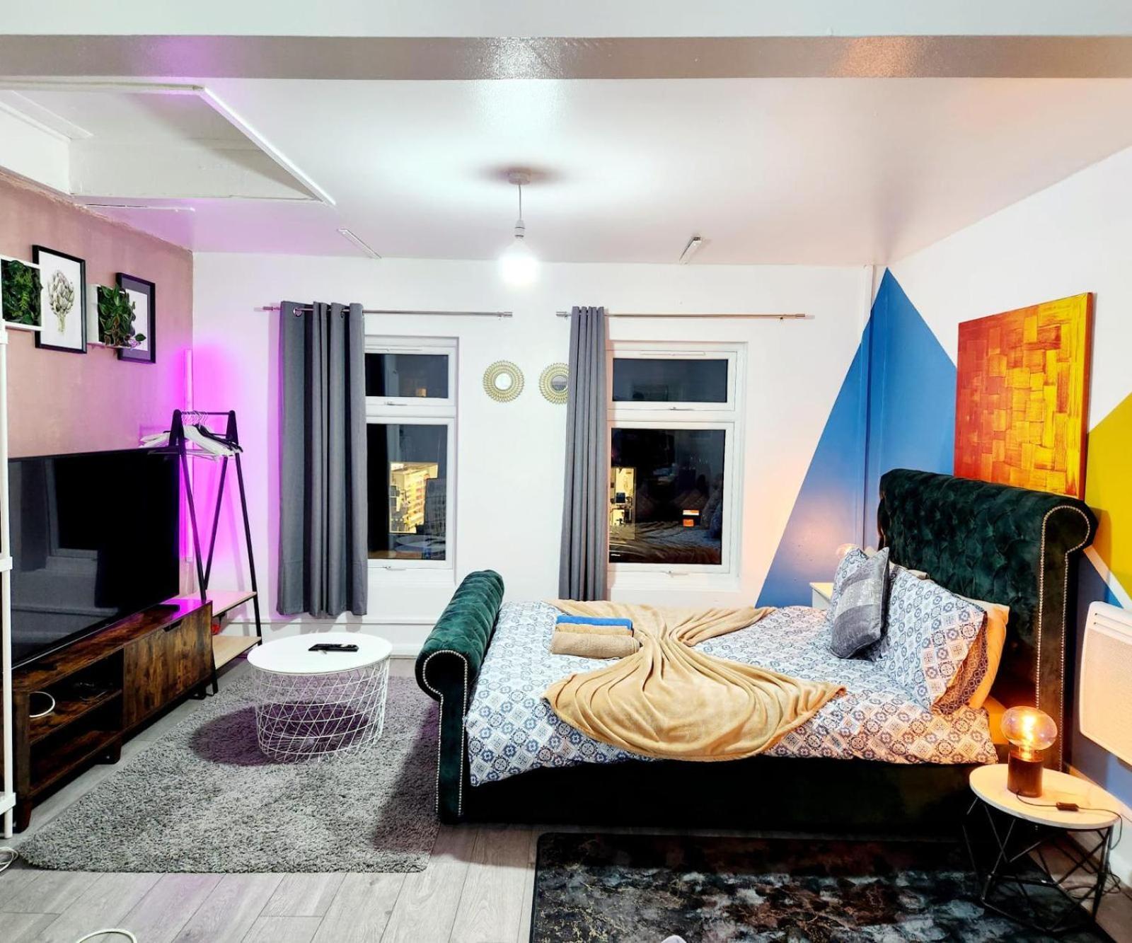 New Deluxe Studio Apt-2 London Ruang foto