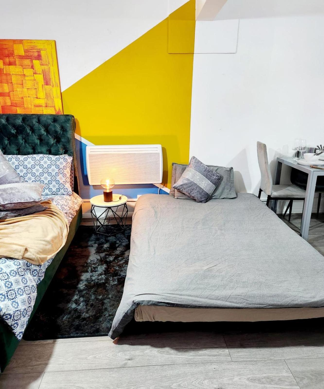 New Deluxe Studio Apt-2 London Ruang foto